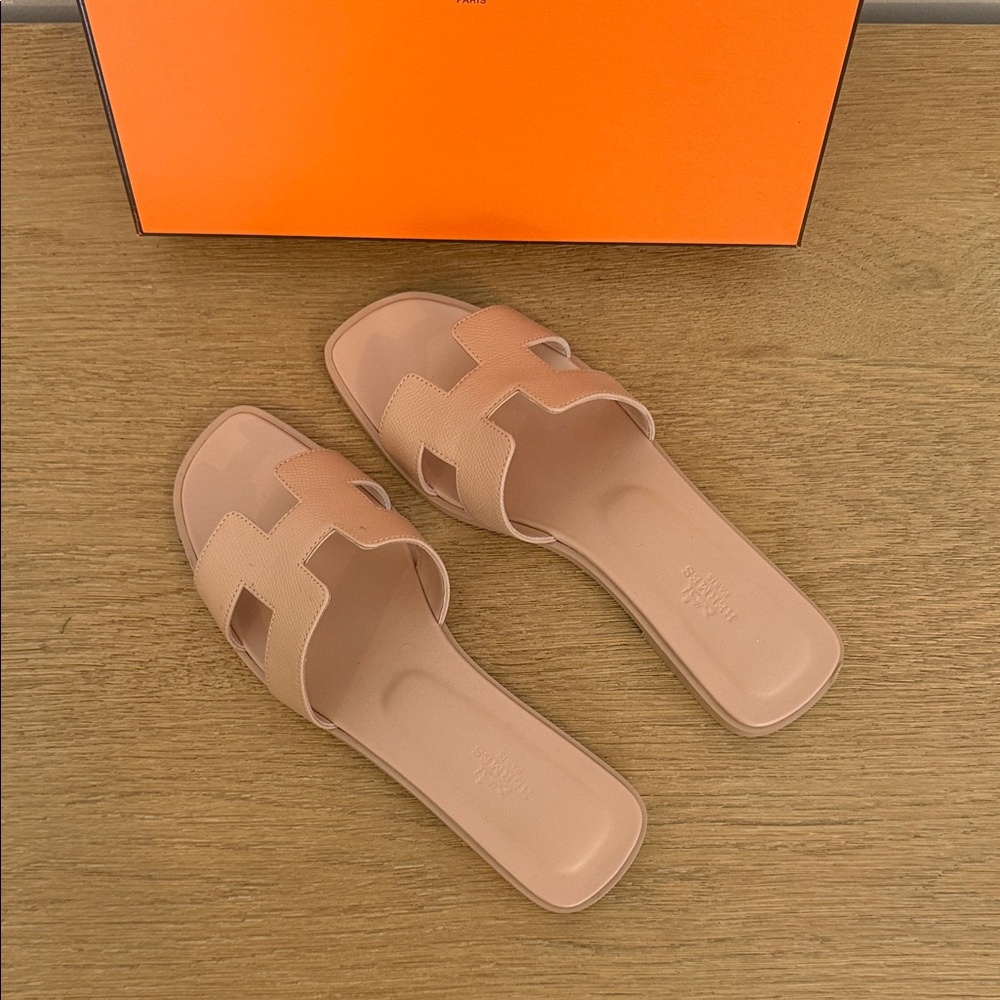 Hermes Pink Tan Oran Sandals - Picture 2 of 3